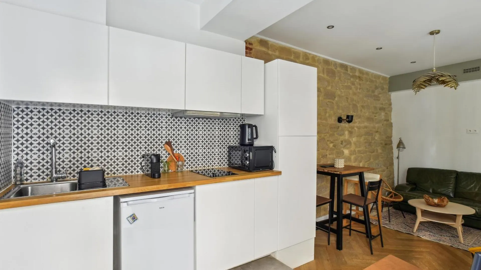 Beau 3 Pieces Rue Poissonniere Apartment Paris